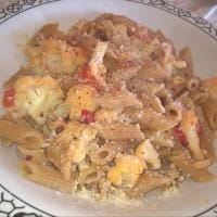 Pastas con la luz de la coliflor