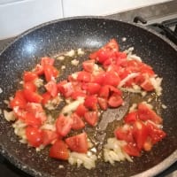 Linguine with homemade red pesto step 1