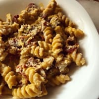 Pasta with pumpkin cream and bresaola