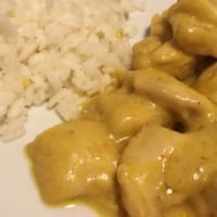 Pollo al curry y coco