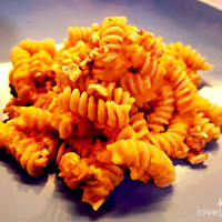 Fusilli integrali with carrots and walnuts pesto