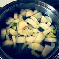 Trenette with fennel pesto and almonds step 1