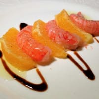 Carpaccio of red prawns and oranges