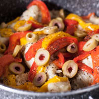 Chicken with olives and peppers. step 4