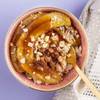 Gachas de avena con plátano y caramelo