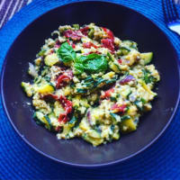 Bresaola basket with salted portige with courgettes and curry step 7