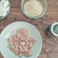 Albóndigas con ricotta, atún y garbanzos aterciopelados con romero. paso 1