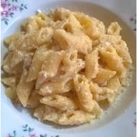 Pasta with tuna carbonara