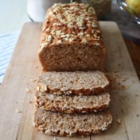 Bread full of wholemeal spelled and oats