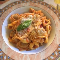 Tortellini Con Salsa De Albahaca