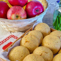 Wholemeal Apple Hearts Cookies