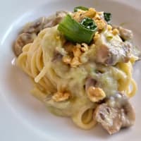 Fideos En Crema De Puerros, Setas Noci