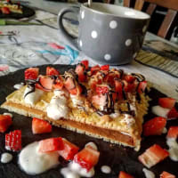 Crepespancake alla vaniglia con skyr e fragole