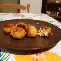 Crab croquettes and vegetables