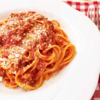 Tagliatelle con salsa de carne