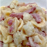 Orecchiette Con Tocino Y Coliflor