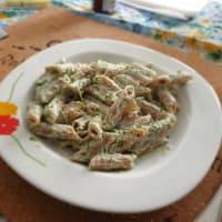 Integral ricotta and rocket pasta