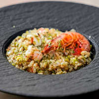 Arroz integral con langostinos y calabacín