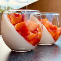 Fake Panna Cotta with peaches