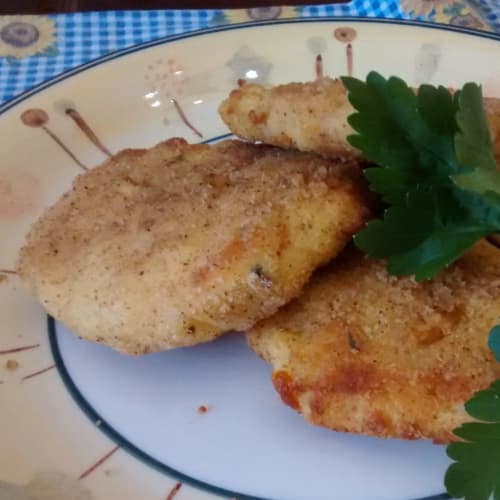 Medallions of potatoes and smoked cheese