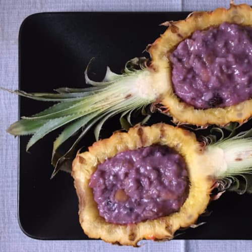 Porridge di fiocchi d'avena mirtilli e ananas