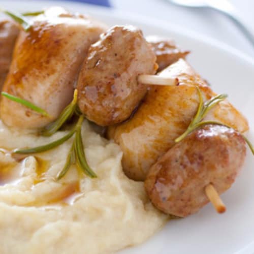 Mini skewers with mashed potatoes and apples