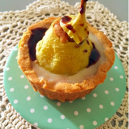 Crostatina with thigh pear