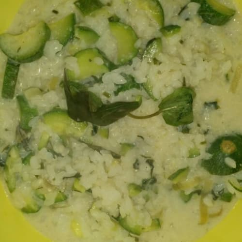 Risotto with scented zucchini