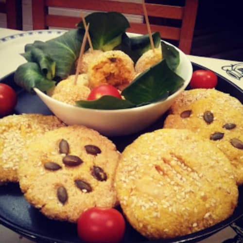 Veggie burger chickpea and pumpkin with a sprinkling of turmeric