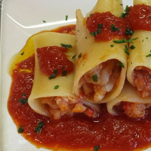 Paccheri rellenos de pescado