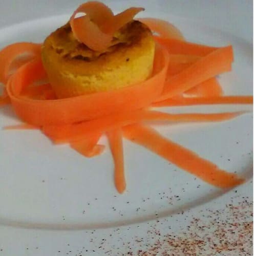 Carrot flan with ham