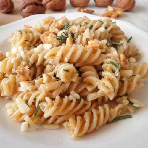 Pasta with walnut pesto and herbs