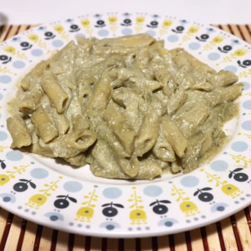 Pasta con crema de alcachofa