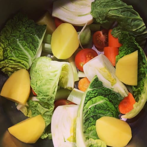 Vegetable broth in a pressure cooker