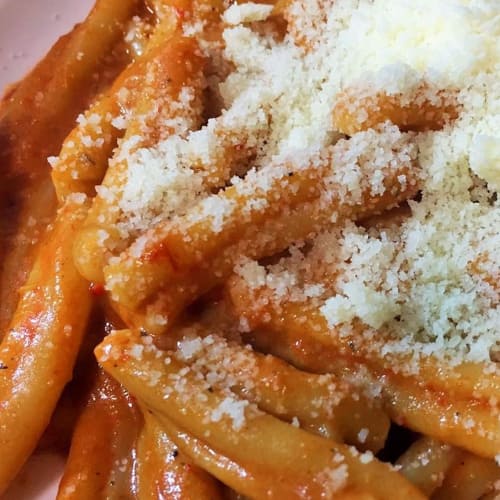 Pasta con crema di peperoni