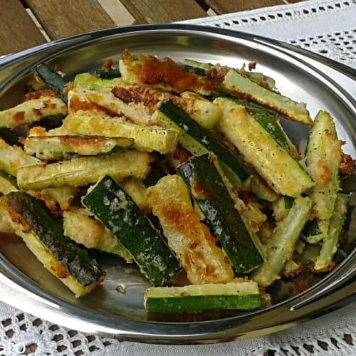 Bastoncini di zucchine croccanti