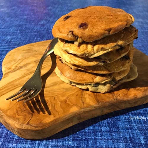 Pancakes vegan sugar-free and gluten-free blueberry
