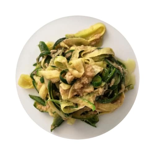 ZUCCHINE NOODLES WITH TUNA AND ANCHOVIES