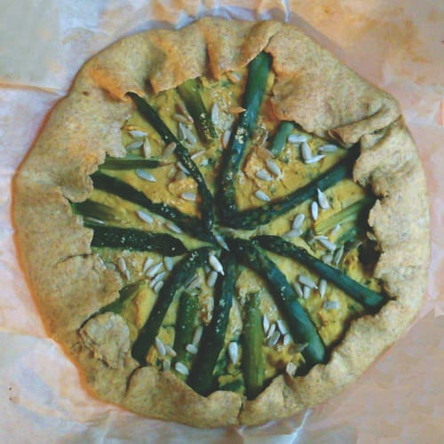 Torta salata ceci asparagi e fagiolini