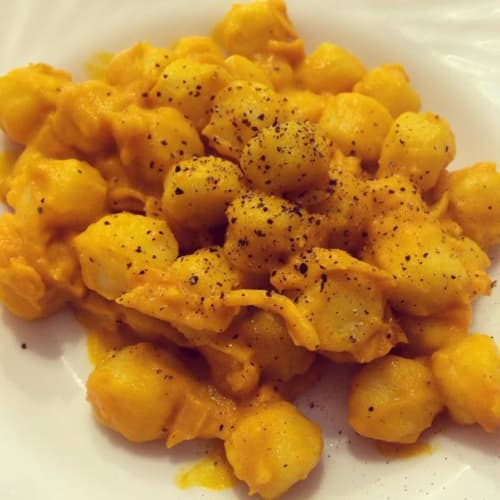 Salmon Gnocchi And Curcuma And Carrot Cream