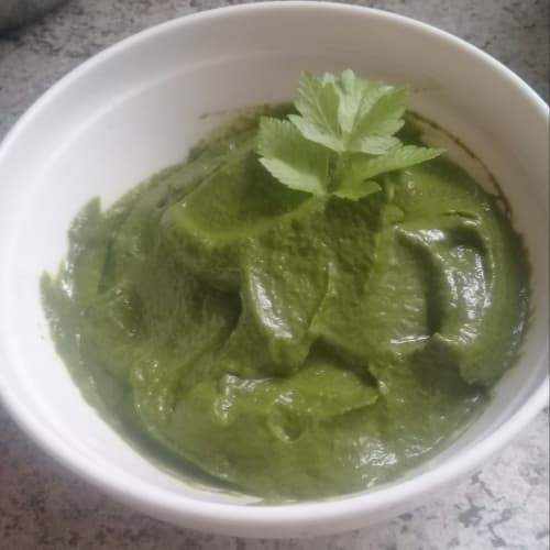 Pesto de espinacas y palta