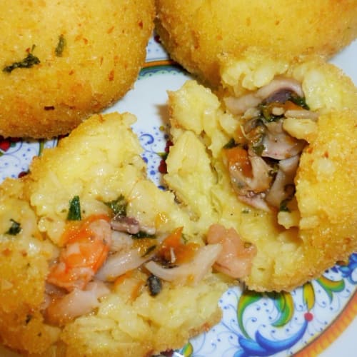 croquetas de pescado con azafrán