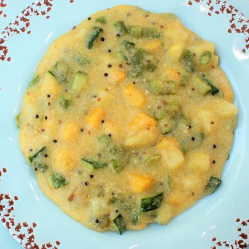 Upma di verdure con farina di mais ricetta Indiana