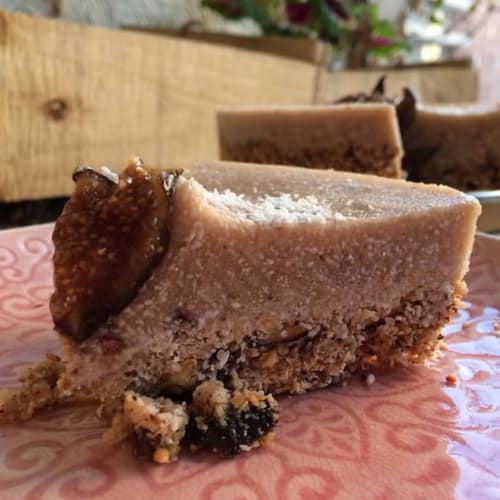 tarta raw de platano coco y granola gluten free