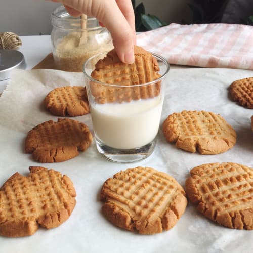 Biscotti vegani al burro di arachidi