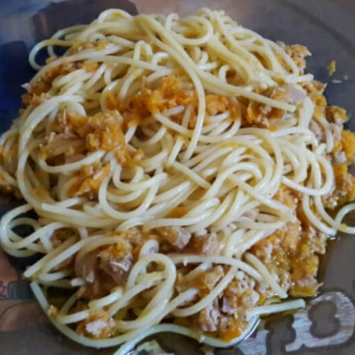 Tuna spaghetti and carrots