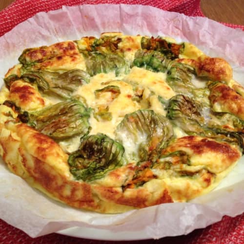 Quiche con flores de calabacín y queso fontina