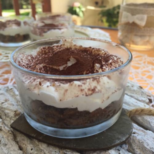 Semifreddo ai biscotti e panna