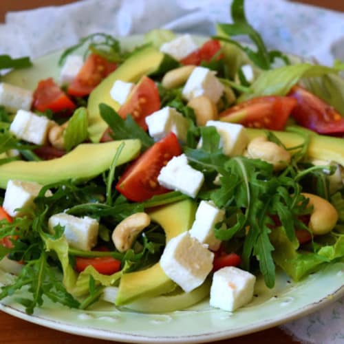 Insalata di avocado, rucola e feta