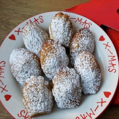 Madeleines with cinnamon, ginger and cardamom